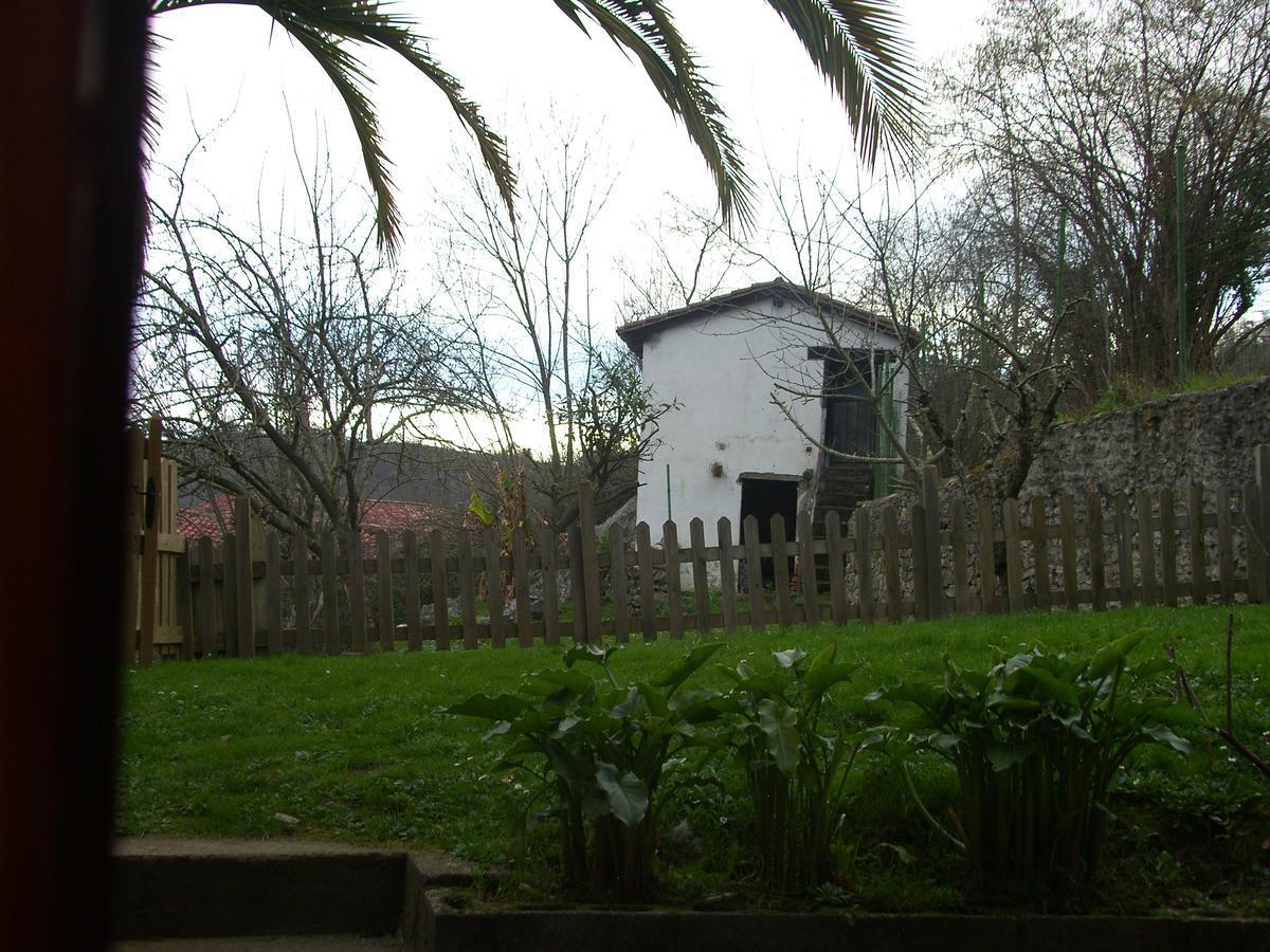 Posada El Pareon Sirviella Exterior foto