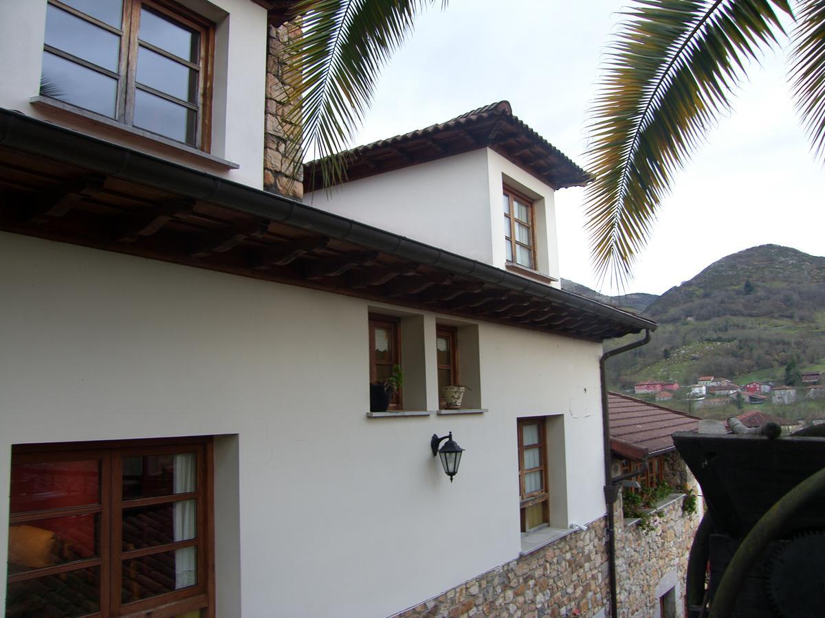 Posada El Pareon Sirviella Exterior foto
