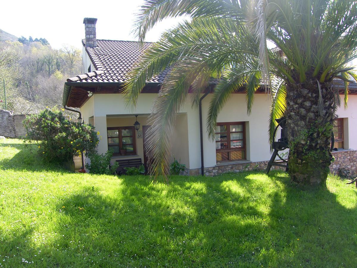 Posada El Pareon Sirviella Exterior foto