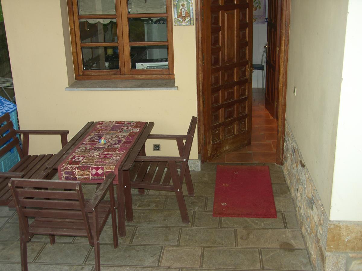 Posada El Pareon Sirviella Exterior foto